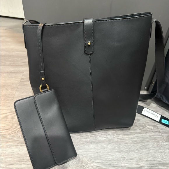 Jenni Kayne -Large Leather Saddle Bag - Picture 1 of 5